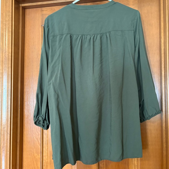 Torrid Top - Picture 2 of 3